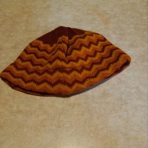 Harve Bernard Bucket hat